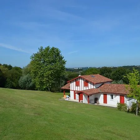 Les D'harri-xuria Villa Saint-Pierre-dʼIrube