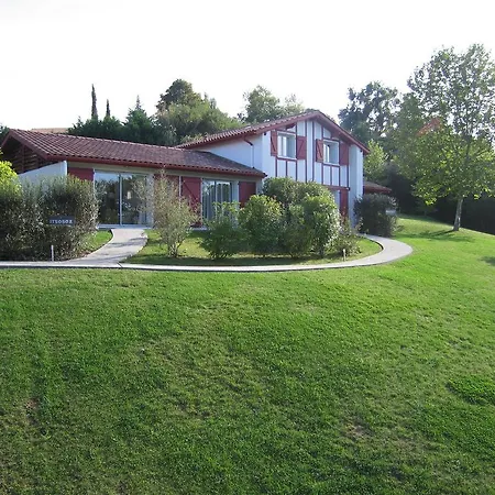 Les D'harri-xuria * Saint-Pierre-dʼIrube