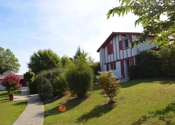 Les D'harri-xuria * Saint-Pierre-dʼIrube